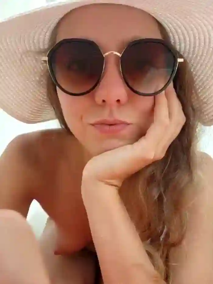 Eveline_Beauty_Kitty