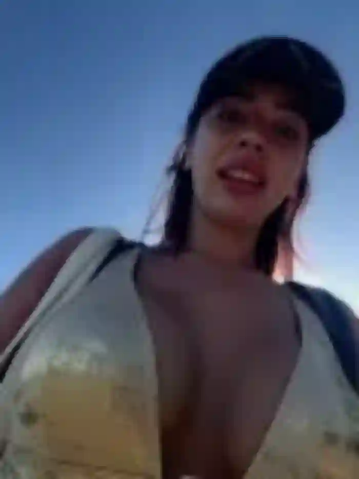 LaraVegas_
