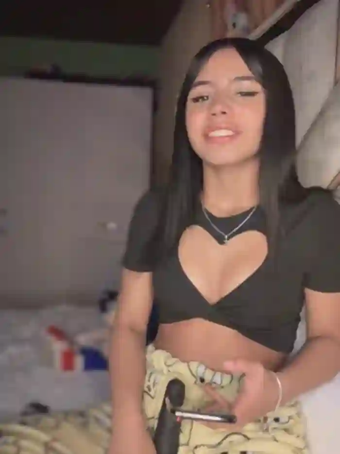 Laura-Khalifa