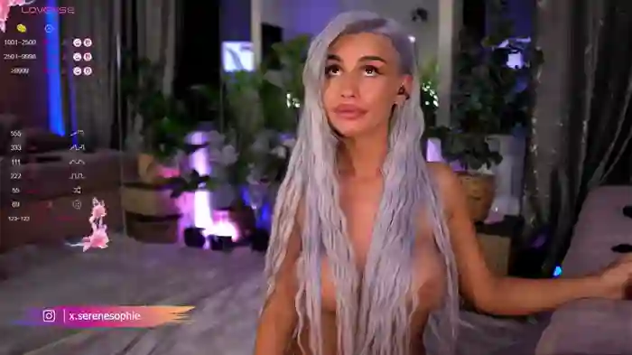 Serene_Sophiex