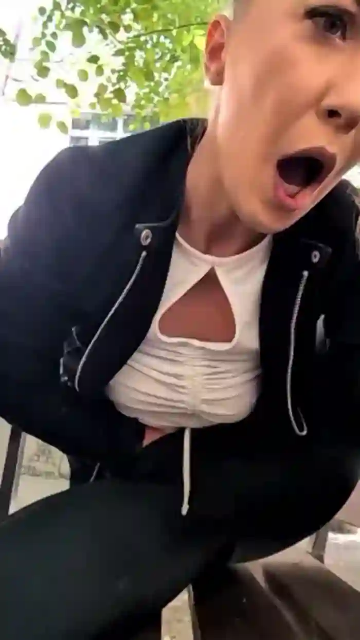 Risky_girl23