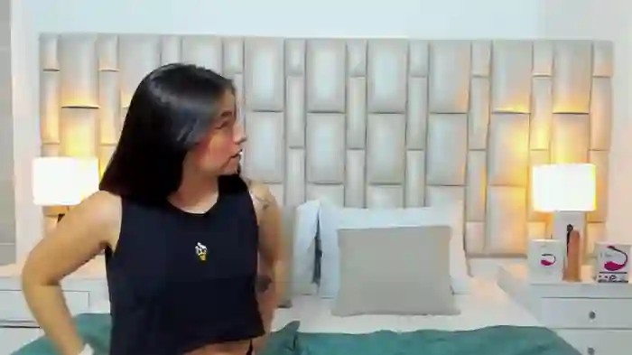 paola_katy_dicks