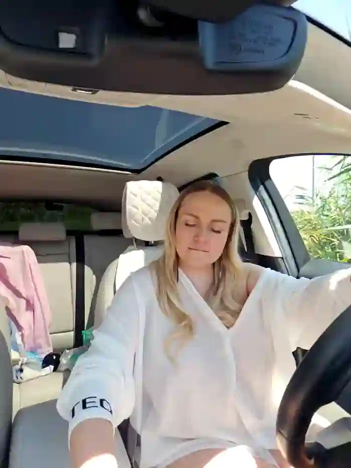 Bondgirl_013
