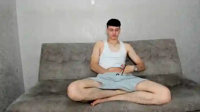 pelusos_mens