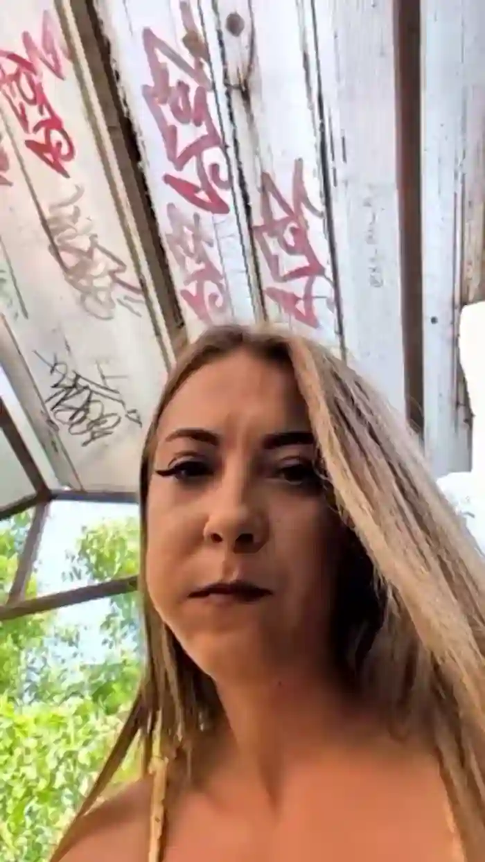 Risky_girl23