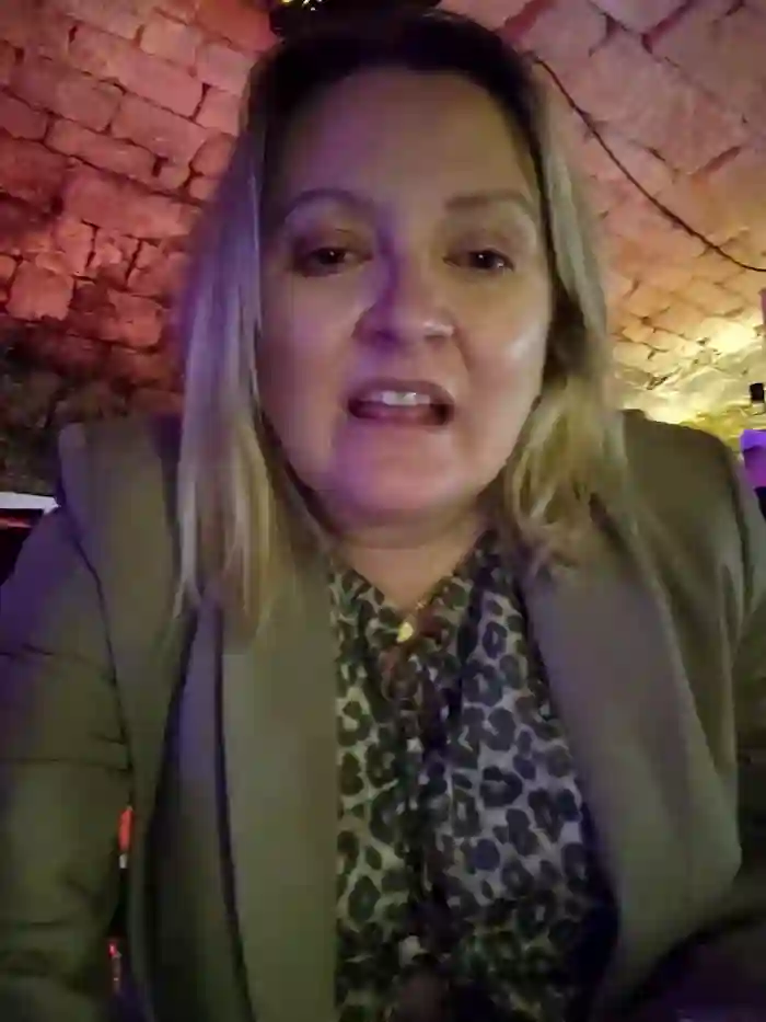 lady_charlyne