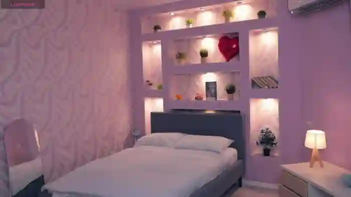 FloraDobb