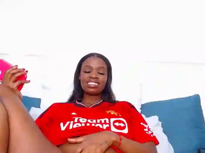 LuciousLips96