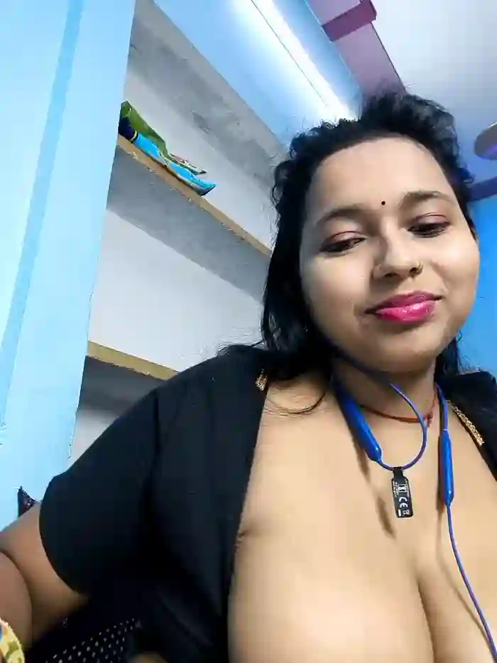 Sexy_Nelam