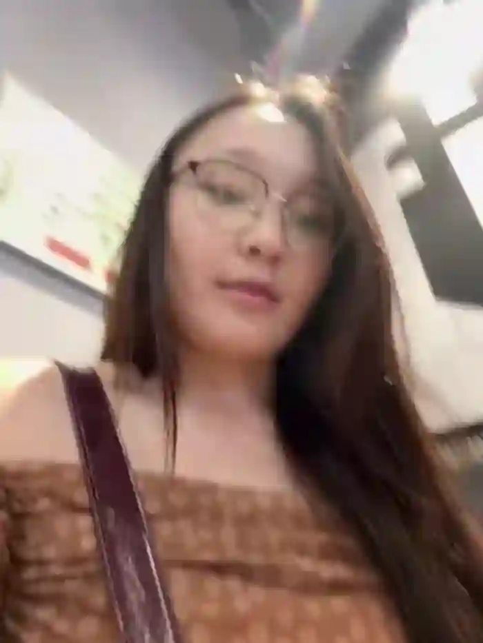 KissMeEva