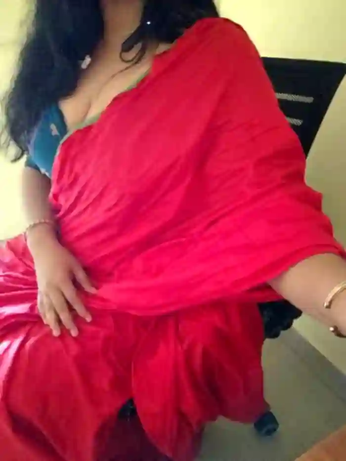 Mallu_MayaMadhav