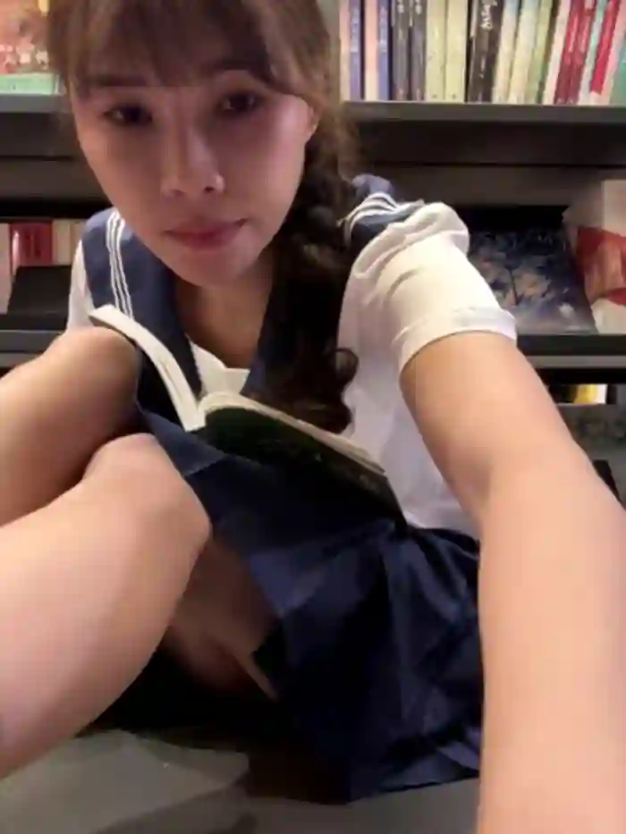 Adora188