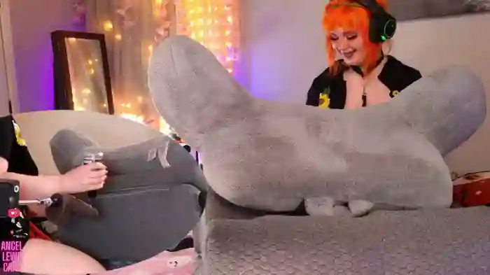 Angel-Lewd-Cake
