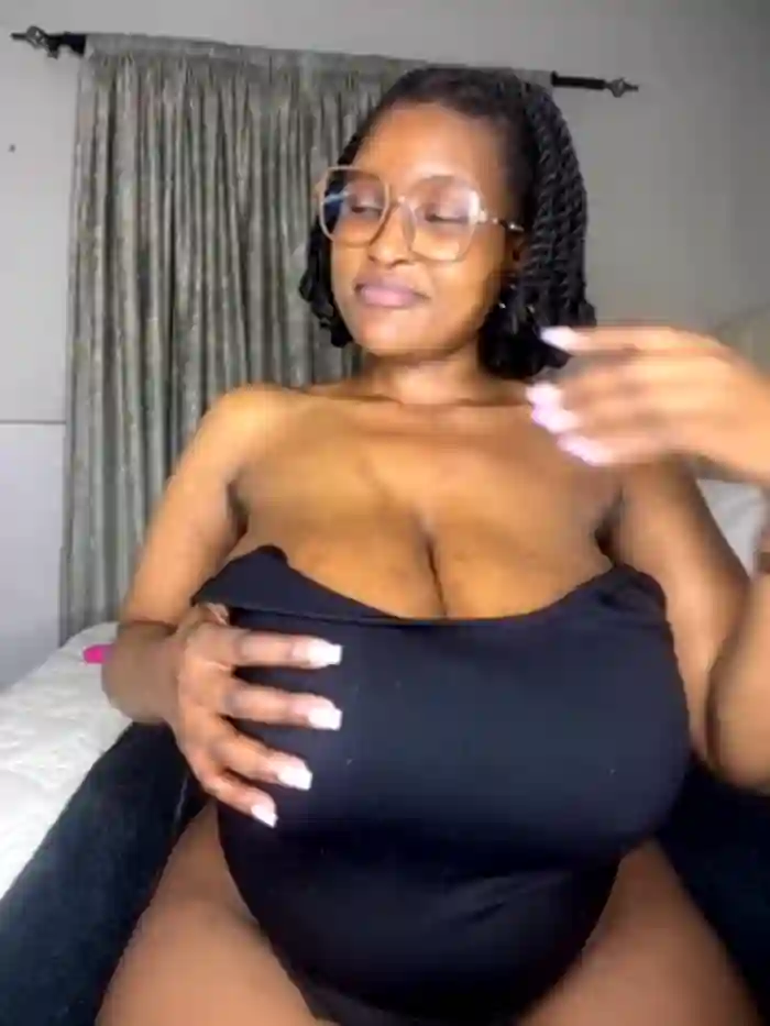 Bustygoddess32