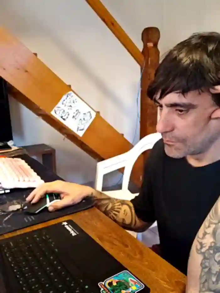 Elnonoykeila77