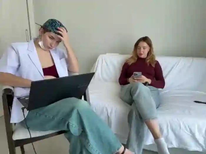 Nura_n_Sarah