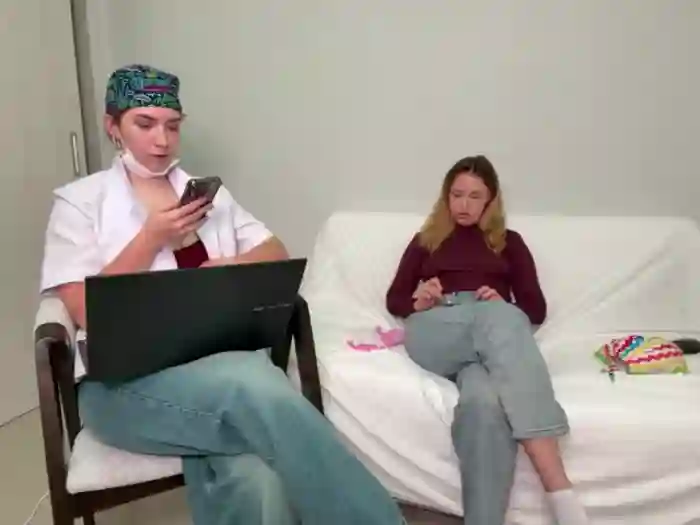 Nura_n_Sarah