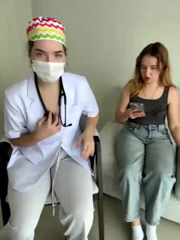 Nura_n_Sarah