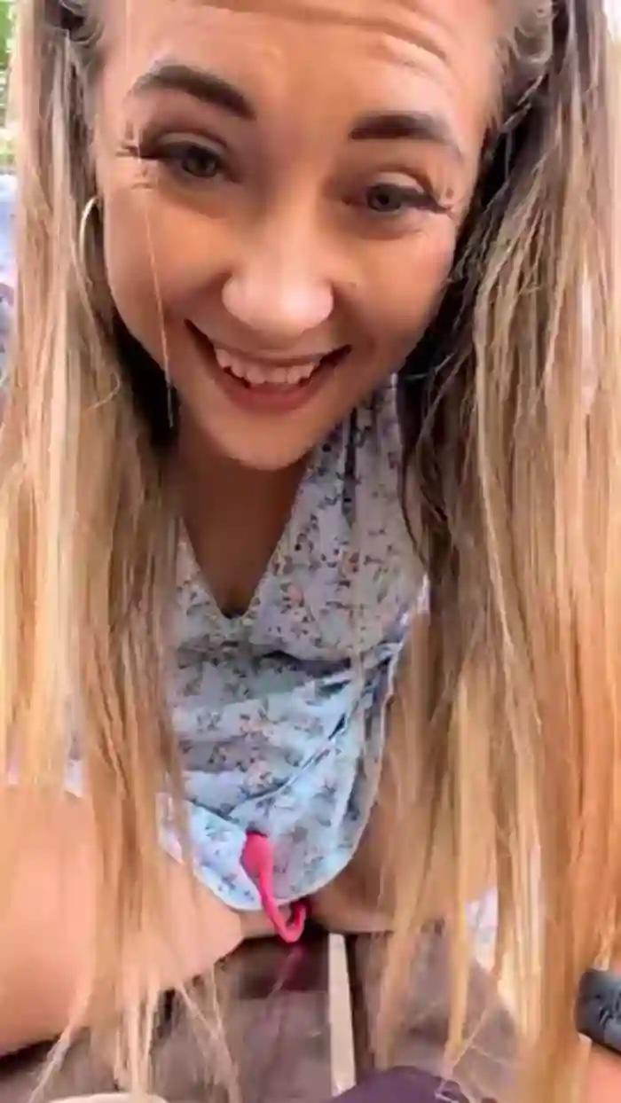 Risky_girl23