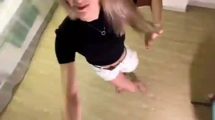 Ruby_Blonde_Photik
