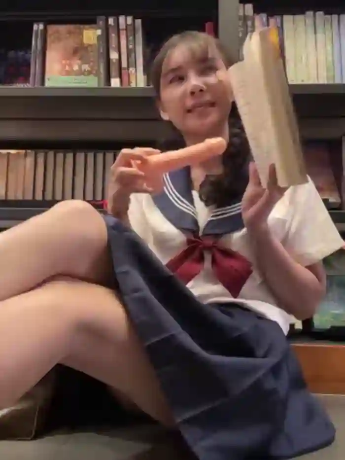 Adora188