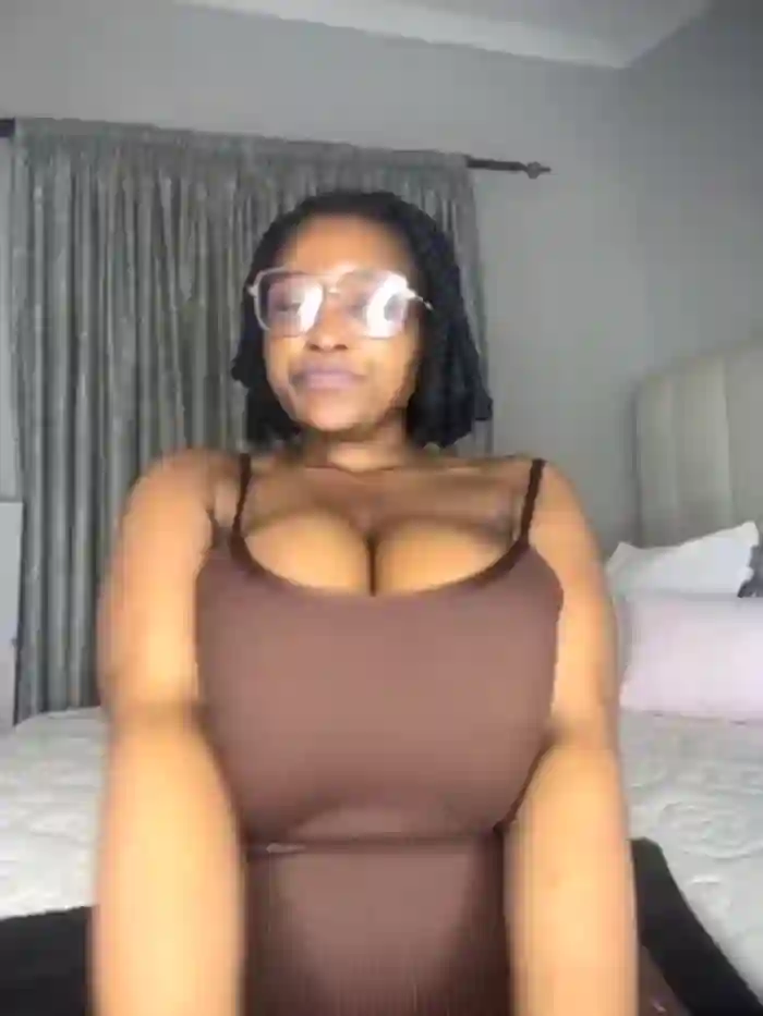 Bustygoddess32
