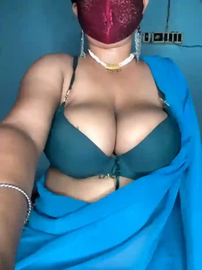 Lovely-Shivani