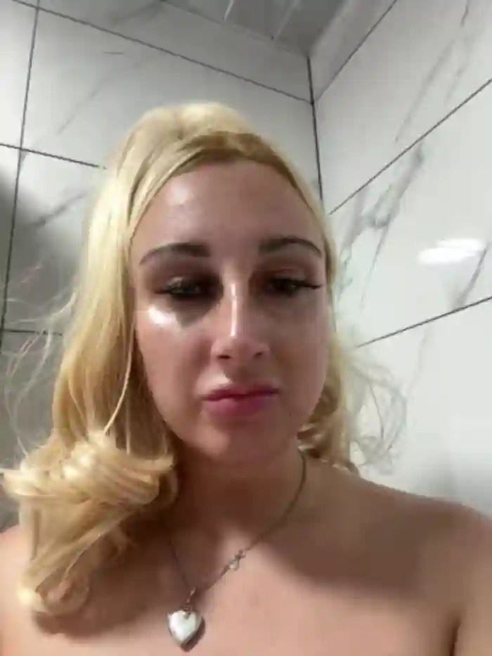 BlondieBarbieBabe