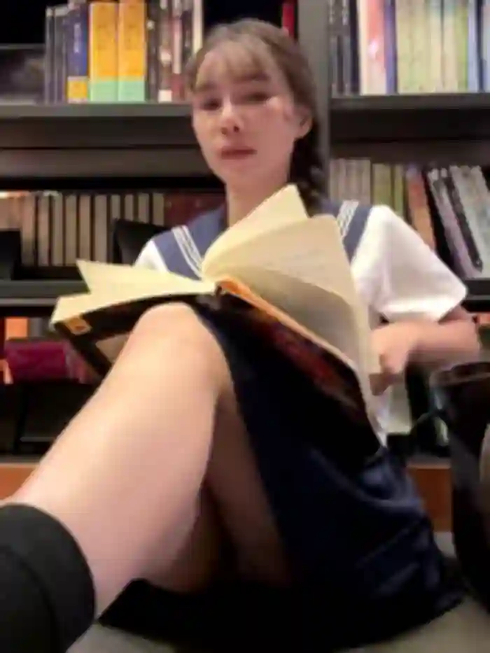 Adora188