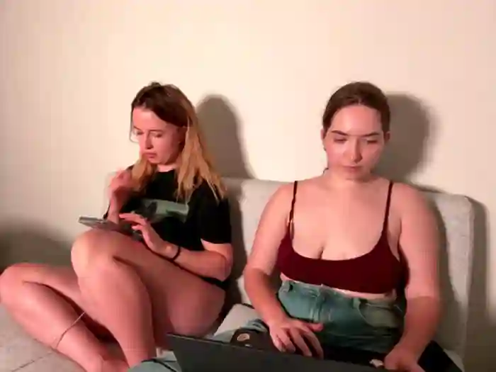Nura_n_Sarah