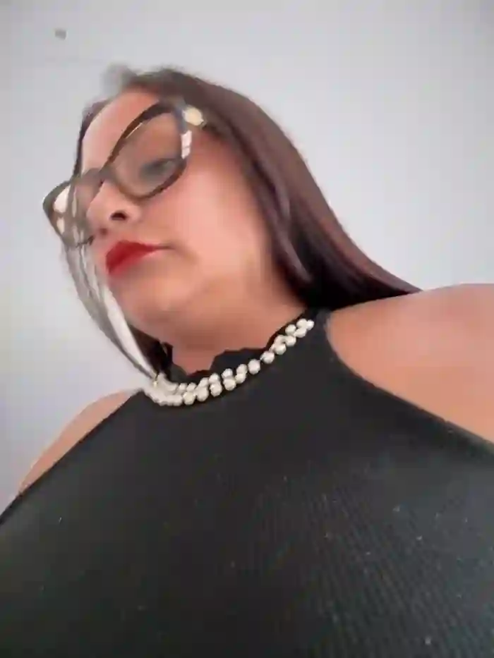 Angie_e