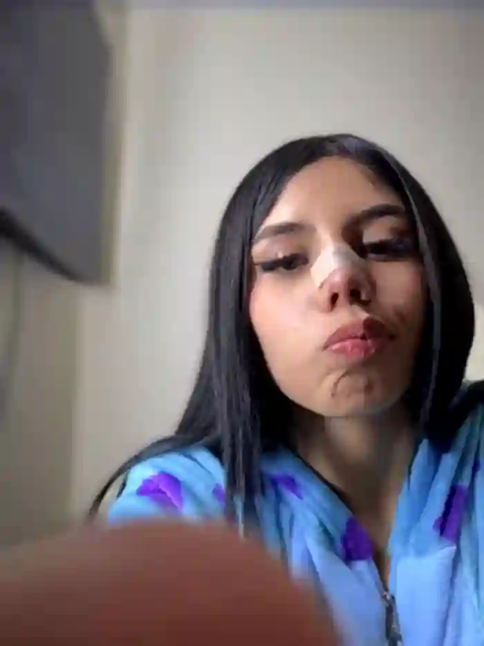 Laura-Khalifa