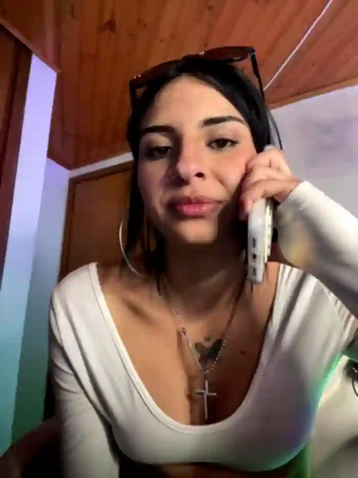 Hilary_pinkk