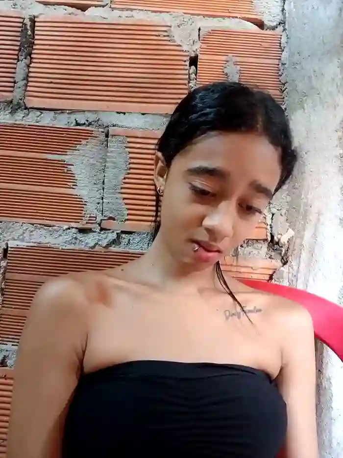 Zoe_Sweett18