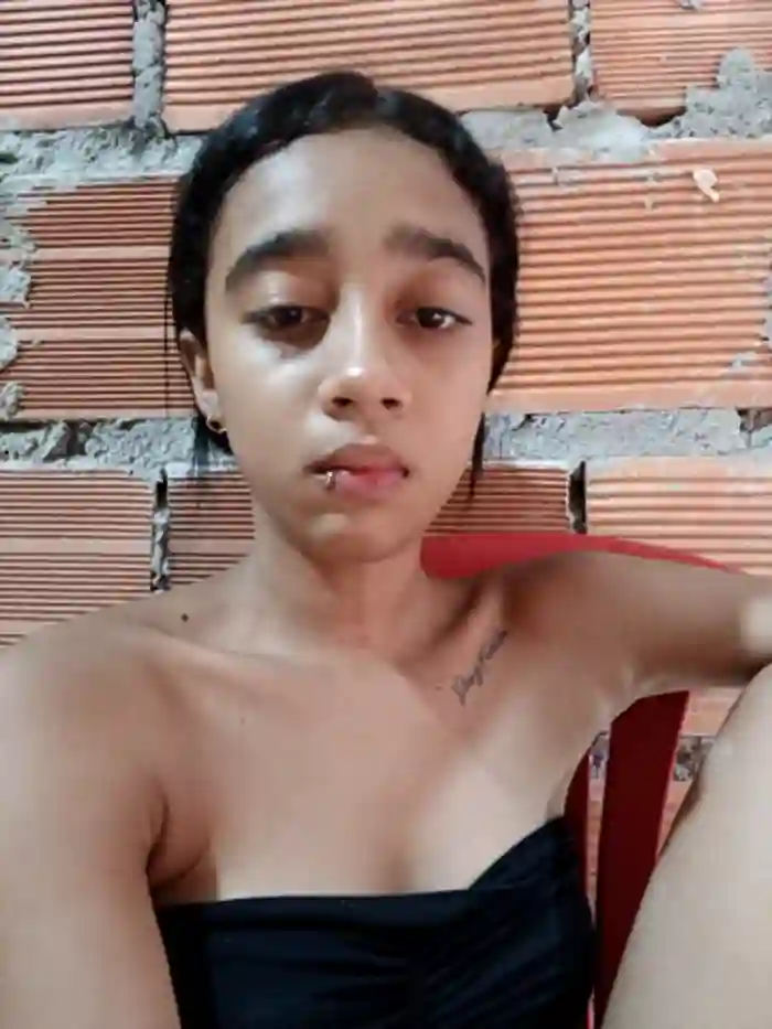 Zoe_Sweett18