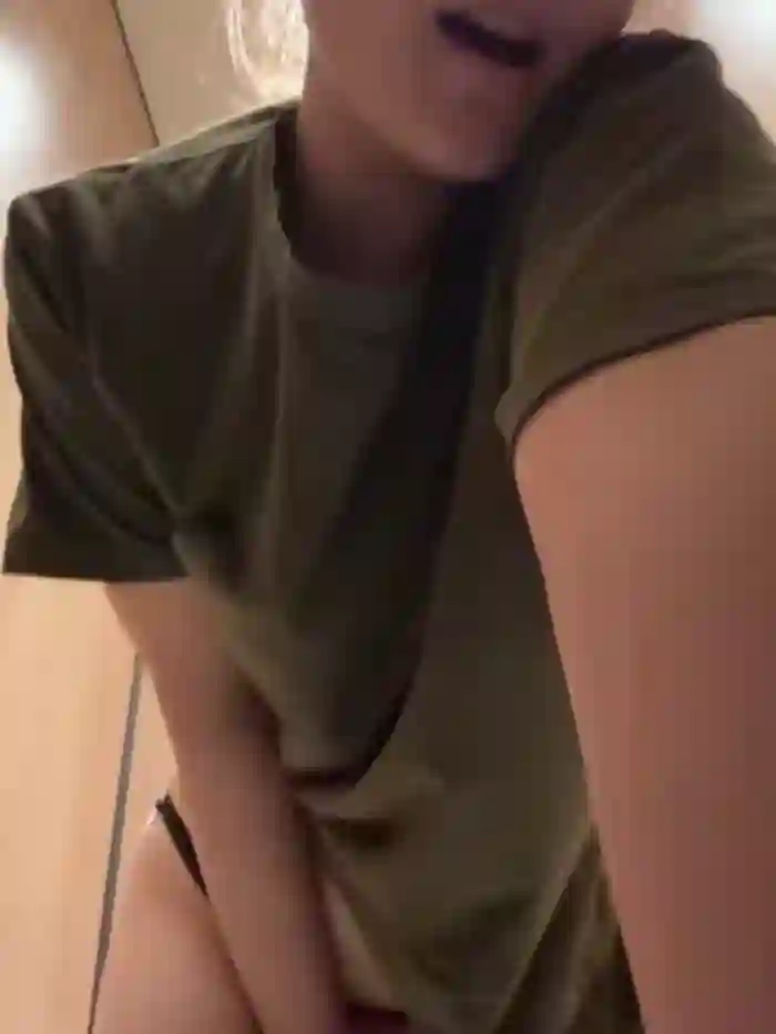 KissMeEva