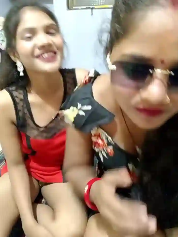 Unique_MomandDaughterr