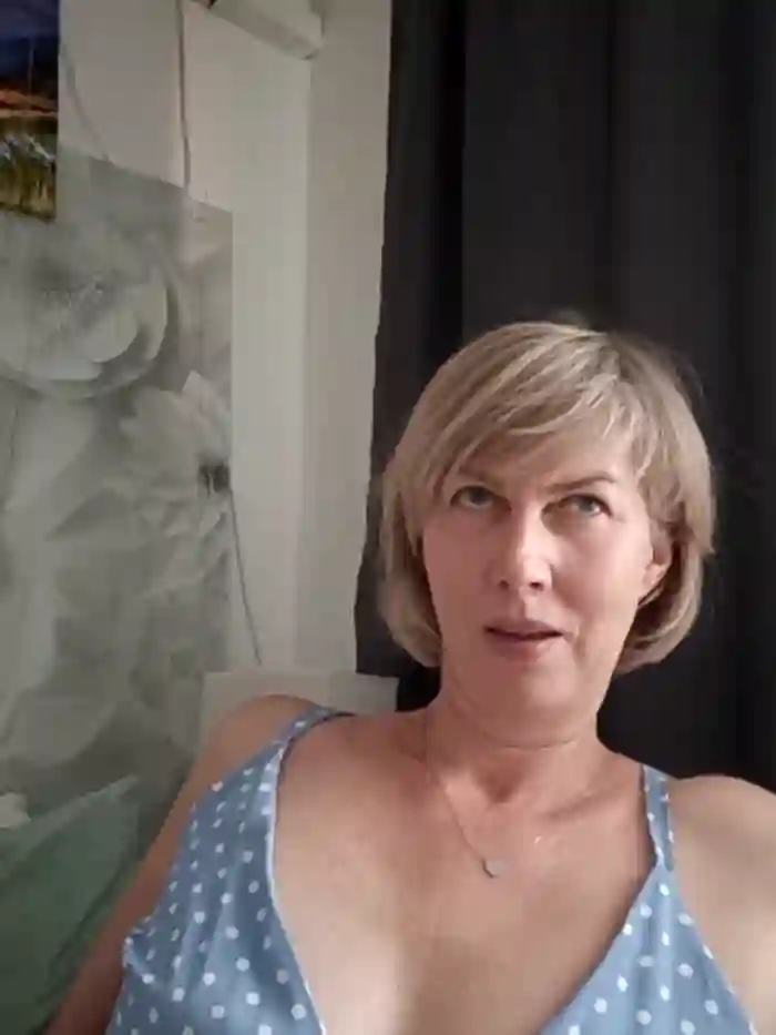 stellahere8