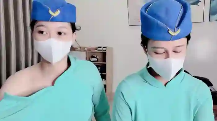 Mono-Stewardesss