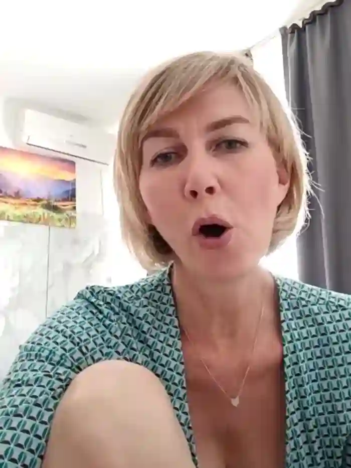 stellahere8