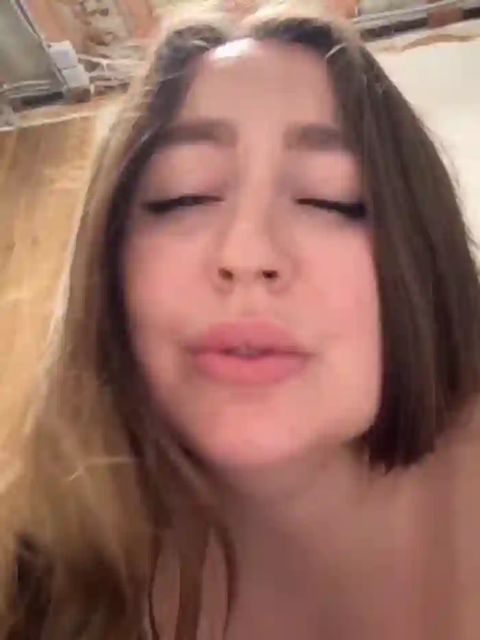 Lady_MiaOlson
