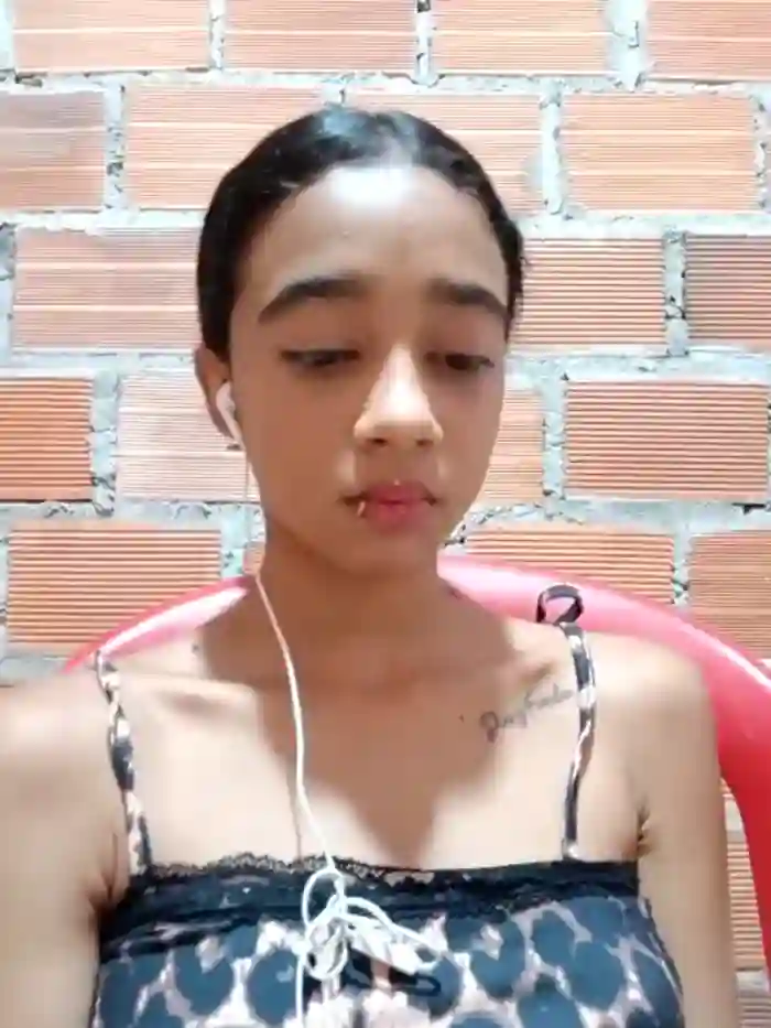 Zoe_Sweett18