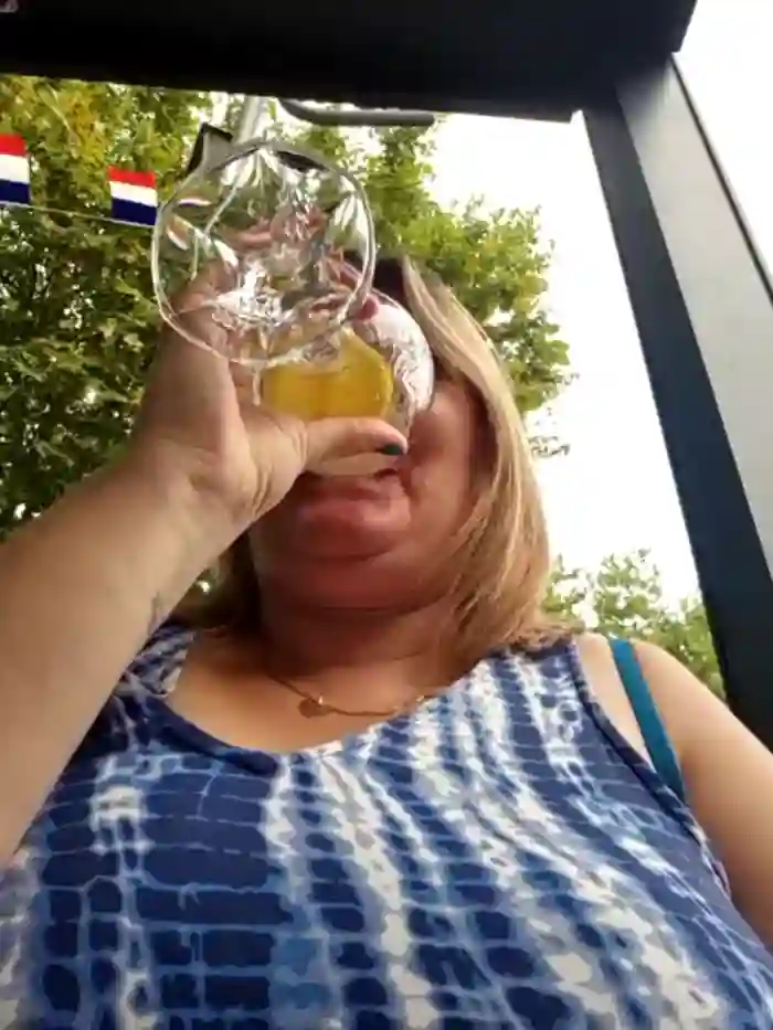 lady_charlyne