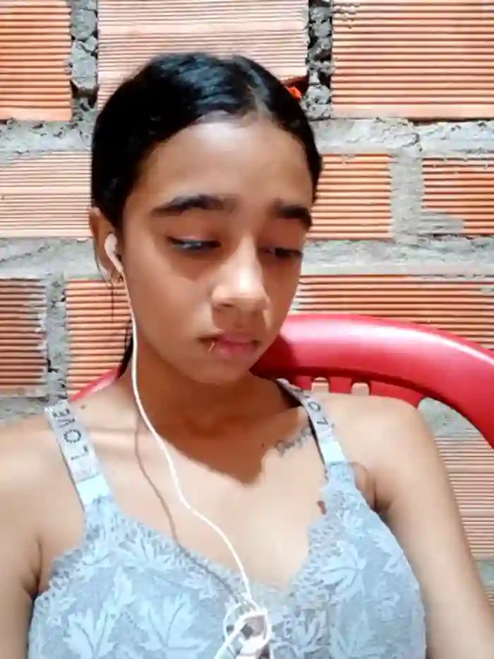 Zoe_Sweett18