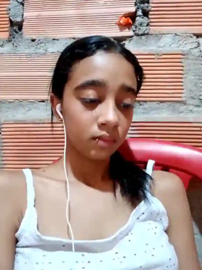 Zoe_Sweett18