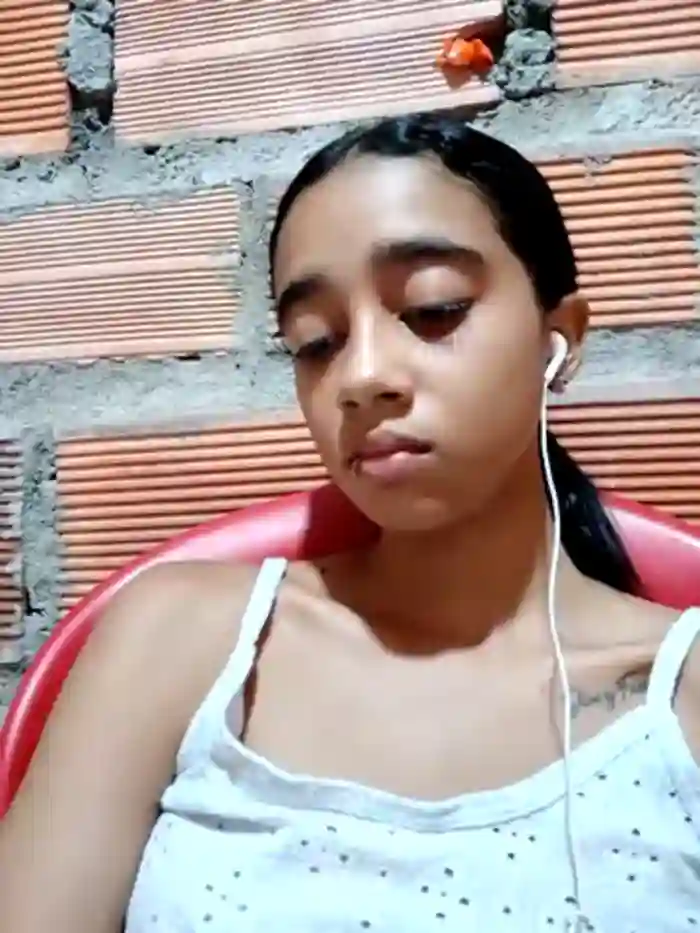 Zoe_Sweett18