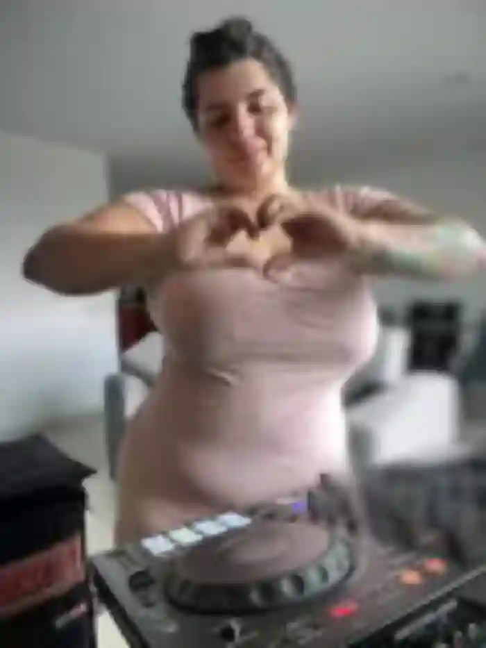 horny_roomiess