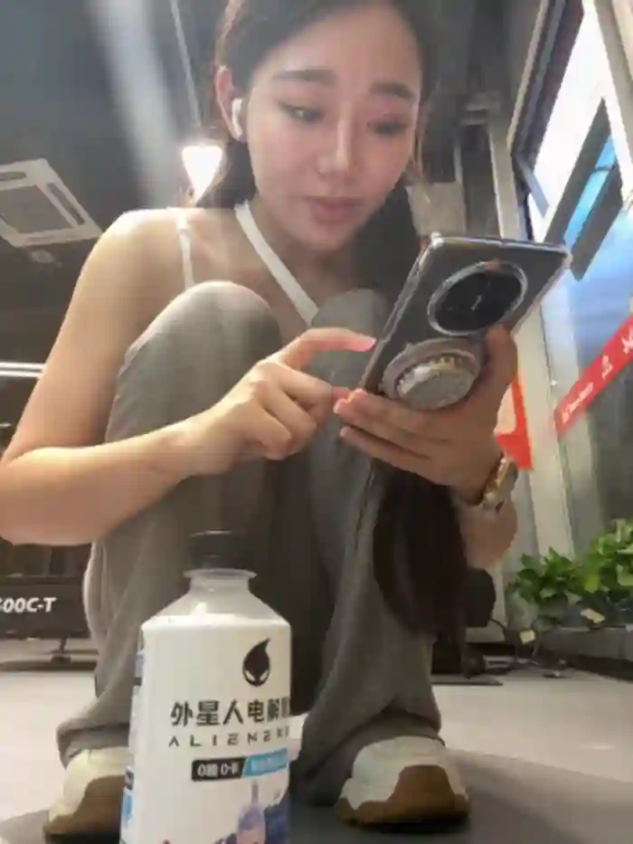 jiajia_L