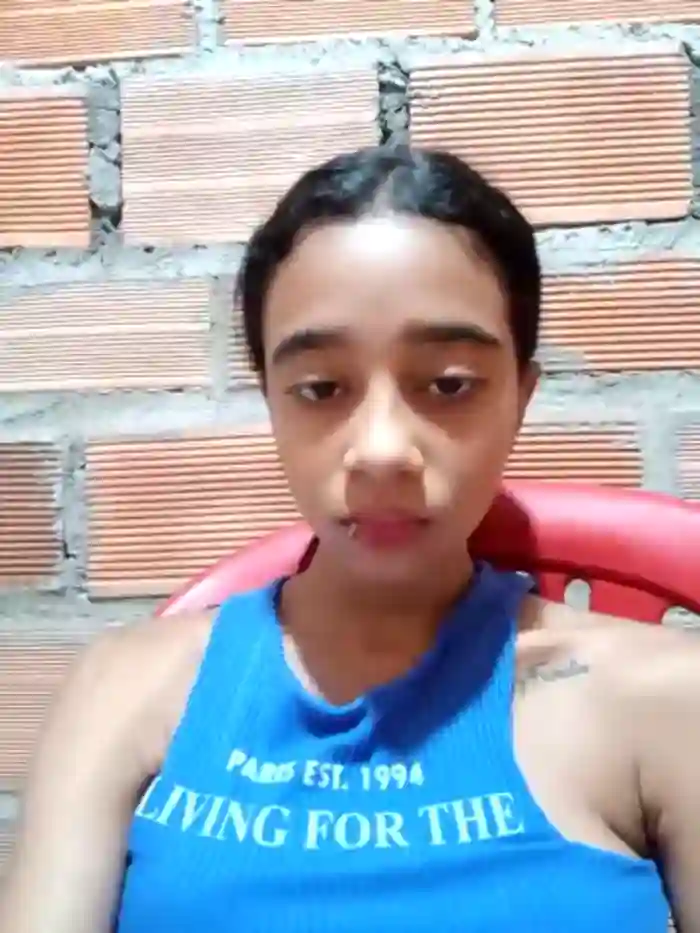 Zoe_Sweett18