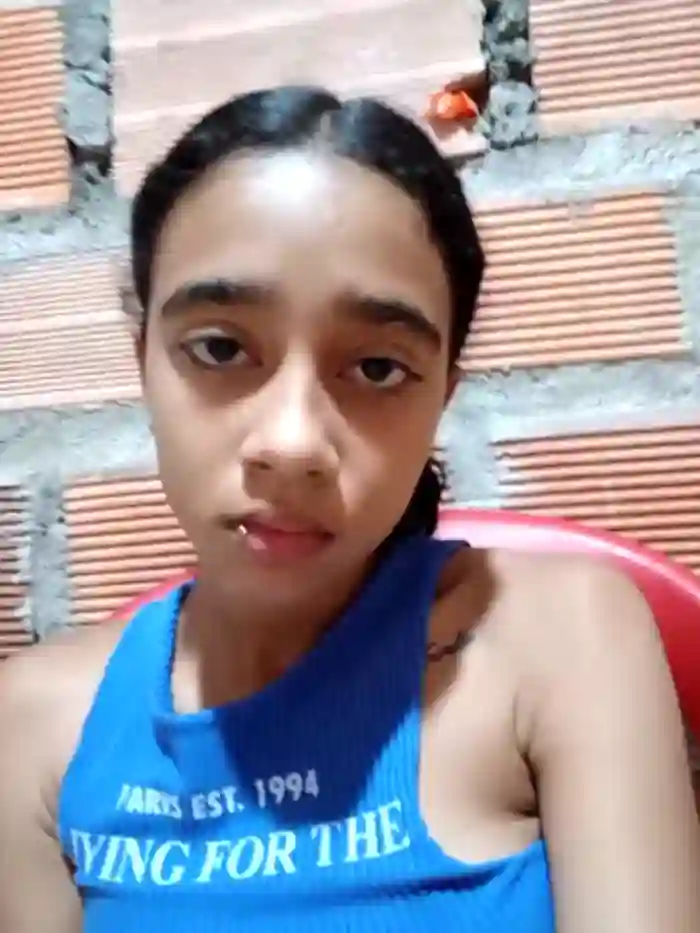 Zoe_Sweett18
